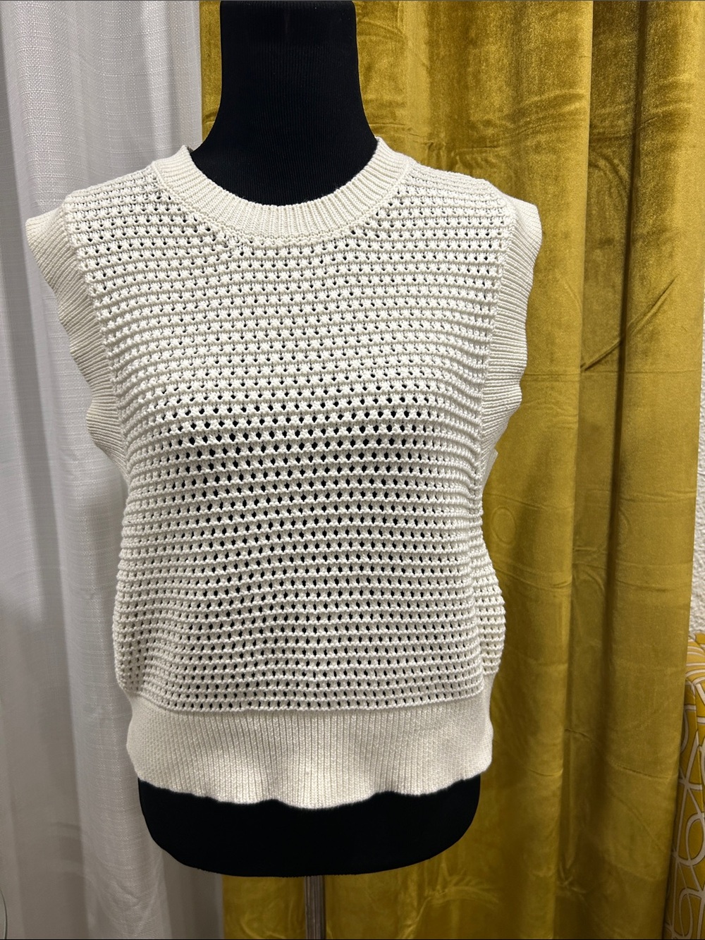 Varley-Knit Cream Sleeveless Sweater Vest